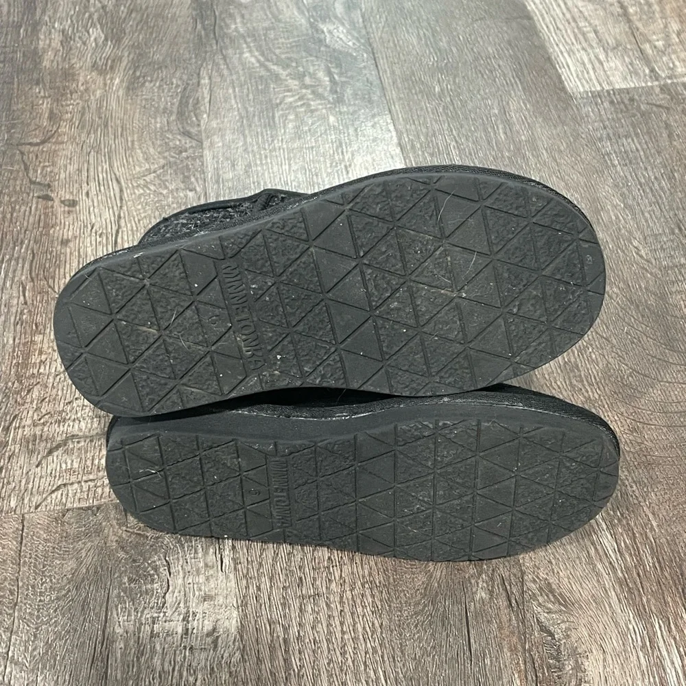 Minnetonka warm stylish